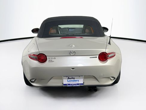 Used 2022 MAZDA MX-5 Miata Grand Touring image 6
