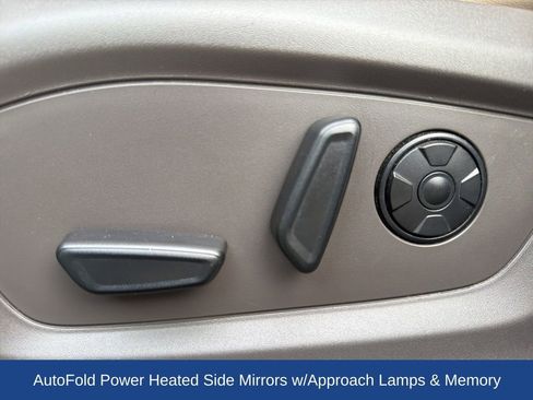 Certified 2021 Ford Explorer Platinum w/ Premium Technology Package image 21