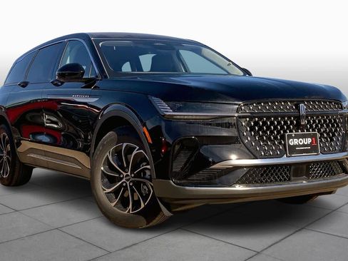 New 2026 Lincoln Nautilus Premier image 2
