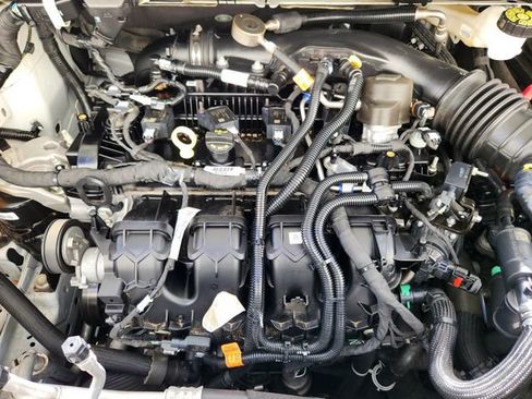 Used 2024 Ford Edge ST-Line w/ Class II Trailer Tow Package image 23