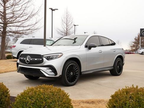 Certified 2025 Mercedes-Benz GLC 300 4MATIC image 3