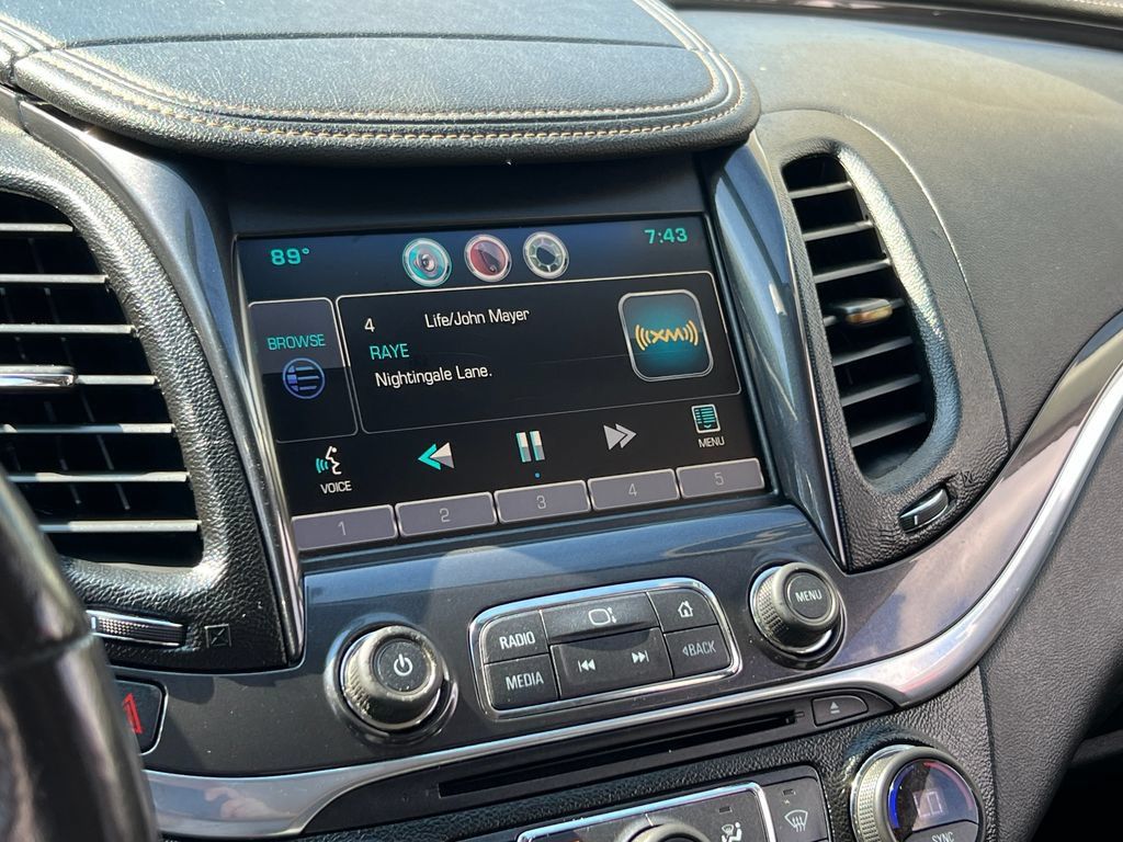 Used 2015 Chevrolet Impala LT w/ Convenience Package FWD image 29