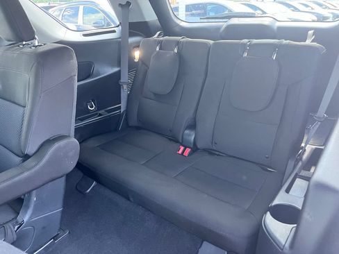 Used 2024 Ford Explorer XLT RWD image 20