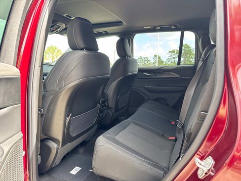 New 2026 Jeep Grand Cherokee Laredo X RWD image 15