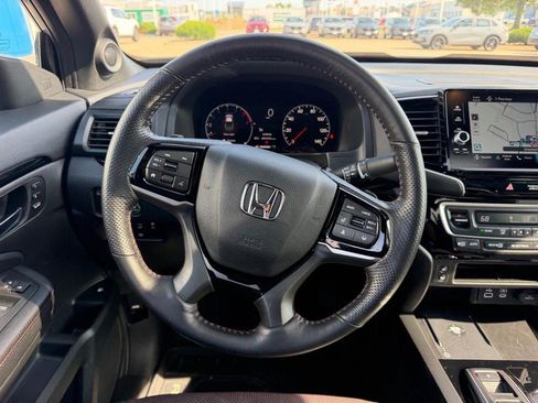 Used 2024 Honda Ridgeline Black Edition image 12