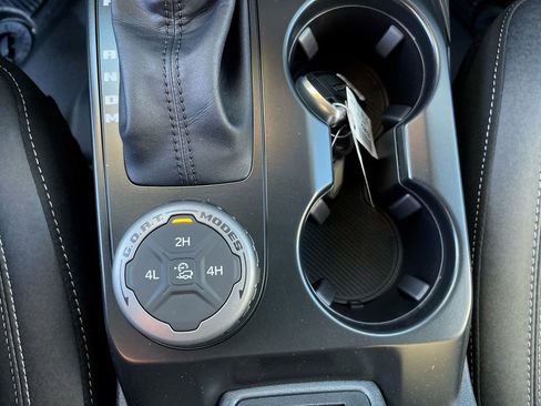 New 2025 Ford Bronco Big Bend image 33