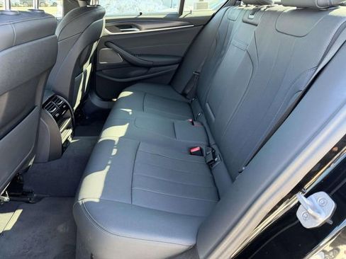 Used 2023 BMW 530e xDrive w/ Executive Package image 12