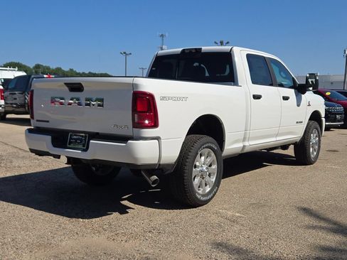 New 2026 RAM 3500 Big Horn AWD/4WD image 12