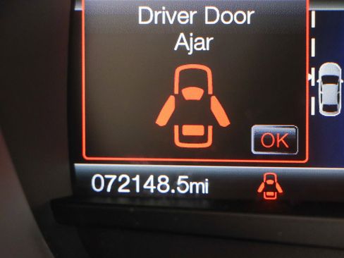 Used 2018 Ford Fusion SE image 16