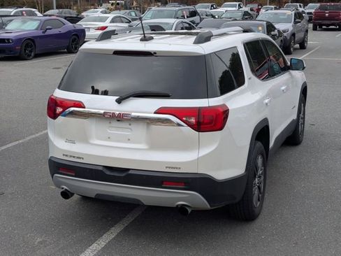 Used 2018 GMC Acadia SLT image 3