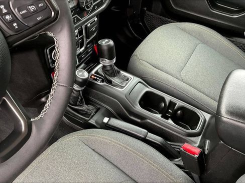 Used 2025 Jeep Wrangler Unlimited Sport AWD/4WD image 21