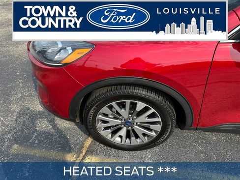 Used 2022 Ford Escape Titanium w/ Class II Trailer Tow Package AWD/4WD image 2