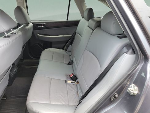 Used 2019 Subaru Outback 2.5i Limited AWD/4WD image 13