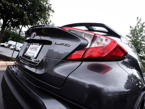 Used 2019 Toyota C-HR Limited FWD image 14