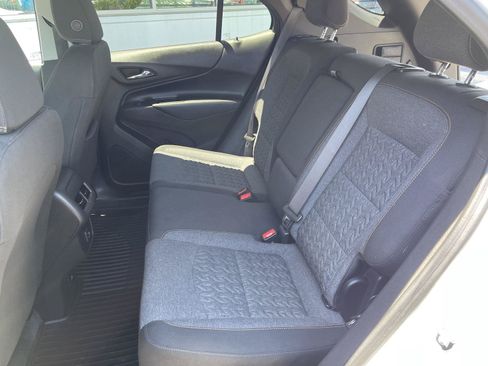 Used 2024 Chevrolet Equinox LT FWD image 35