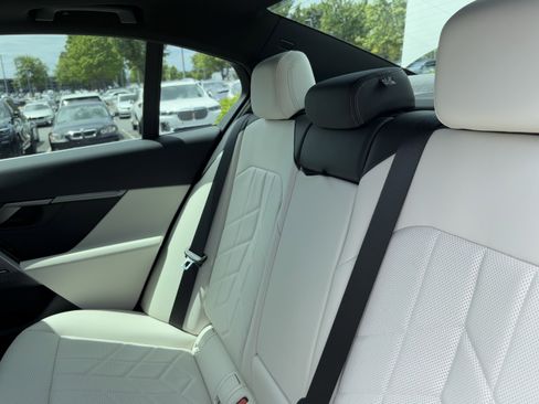 Certified 2026 BMW 530i w/ Premium Package RWD image 31