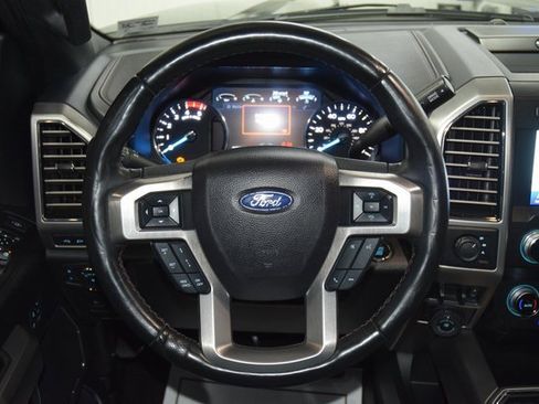 Used 2021 Ford F450 Platinum w/ FX4 Off-Road Package image 38