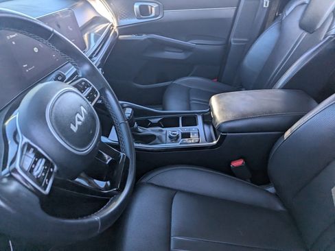 Used 2024 Kia Sorento S image 19