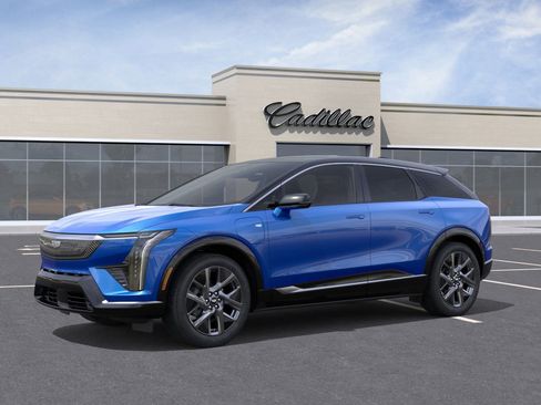 New 2026 Cadillac Optiq Luxury 1 image 2