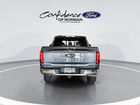 Used 2024 Ford F150 Lariat w/ FX4 Off-Road Package image 7