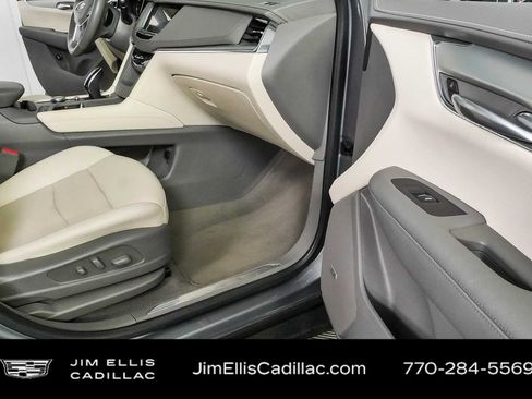 Used 2020 Cadillac XT5 Premium Luxury FWD image 24