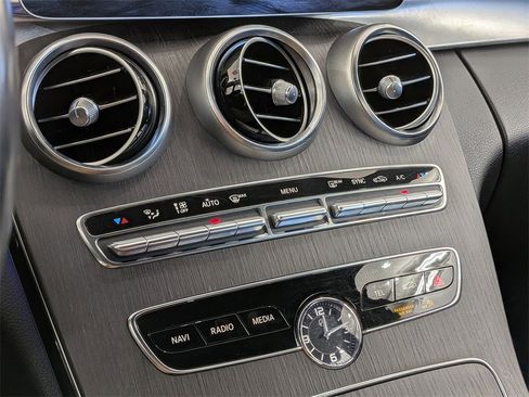 Used 2020 Mercedes-Benz C 300 4MATIC Sedan image 25