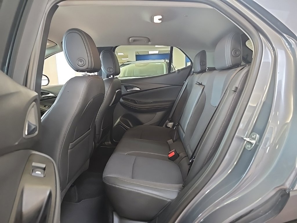 Used 2020 Buick Encore GX Select AWD/4WD image 33
