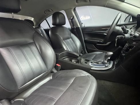 Used 2017 Buick Regal Sport Touring FWD image 29