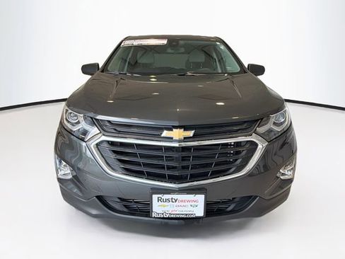 Used 2021 Chevrolet Equinox LS w/ LS Convenience Package AWD/4WD image 2