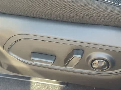 New 2025 Jeep Grand Cherokee Laredo image 17