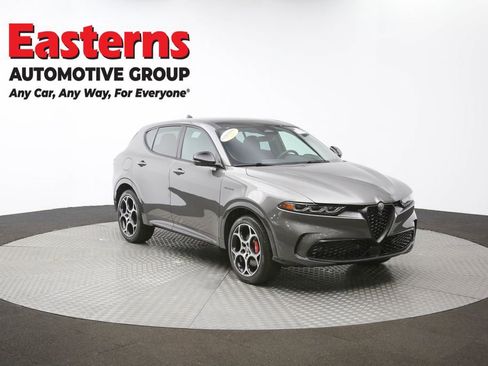 Used 2024 Alfa Romeo Tonale Veloce w/ Active Assist Package AWD/4WD image 47