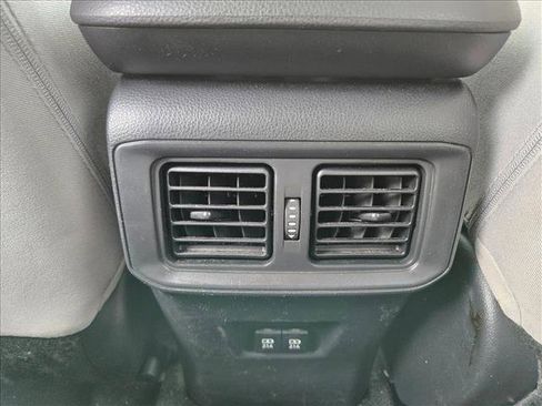 Used 2019 Toyota RAV4 XLE image 17