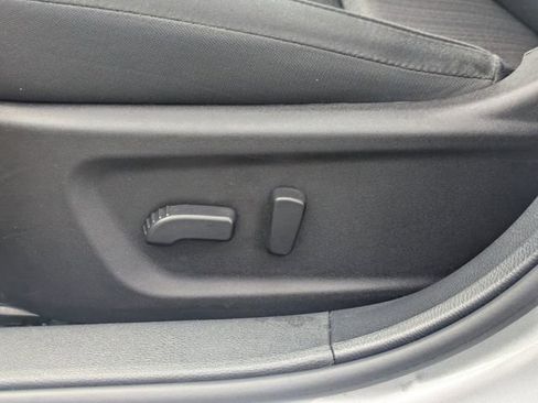 Used 2024 Nissan Altima 2.5 SV FWD image 19