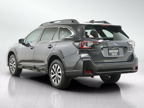 Used 2024 Subaru Outback Premium AWD/4WD image 3