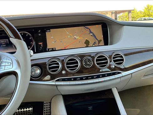 Used 2015 Mercedes-Benz S 550 Sedan image 7