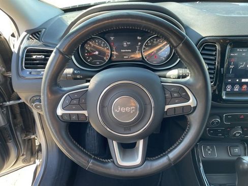 Used 2019 Jeep Compass Limited image 15