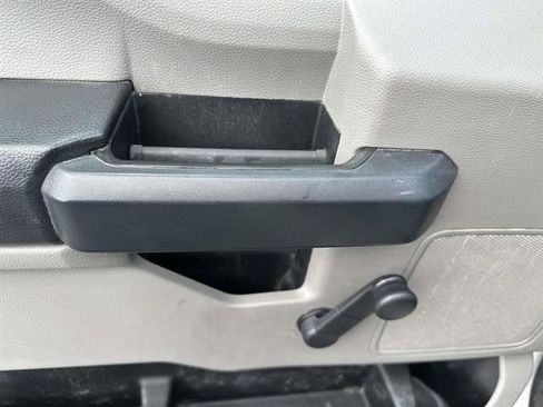 Used 2022 Ford F550 4x4 Regular Cab Super Duty image 10
