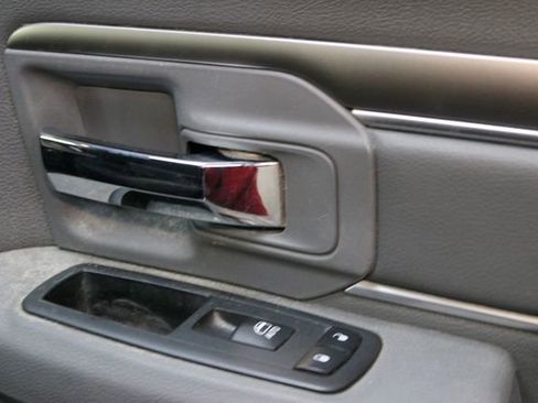 Used 2017 RAM 1500 Big Horn AWD/4WD image 9