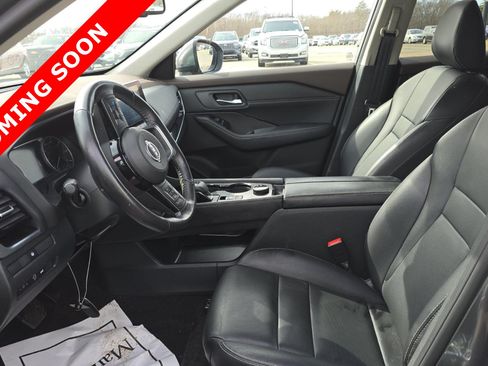 Used 2023 Nissan Rogue SL AWD/4WD image 6