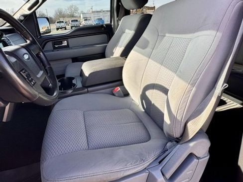 Used 2014 Ford F150 XLT w/ XLT Convenience Package image 8
