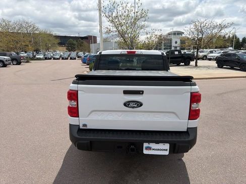 Used 2025 Ford Maverick XLT w/ Equipment Group 302A AWD/4WD image 5