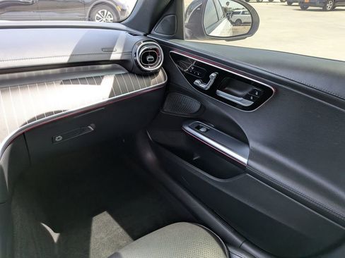 Used 2023 Mercedes-Benz C 300 Sedan image 18