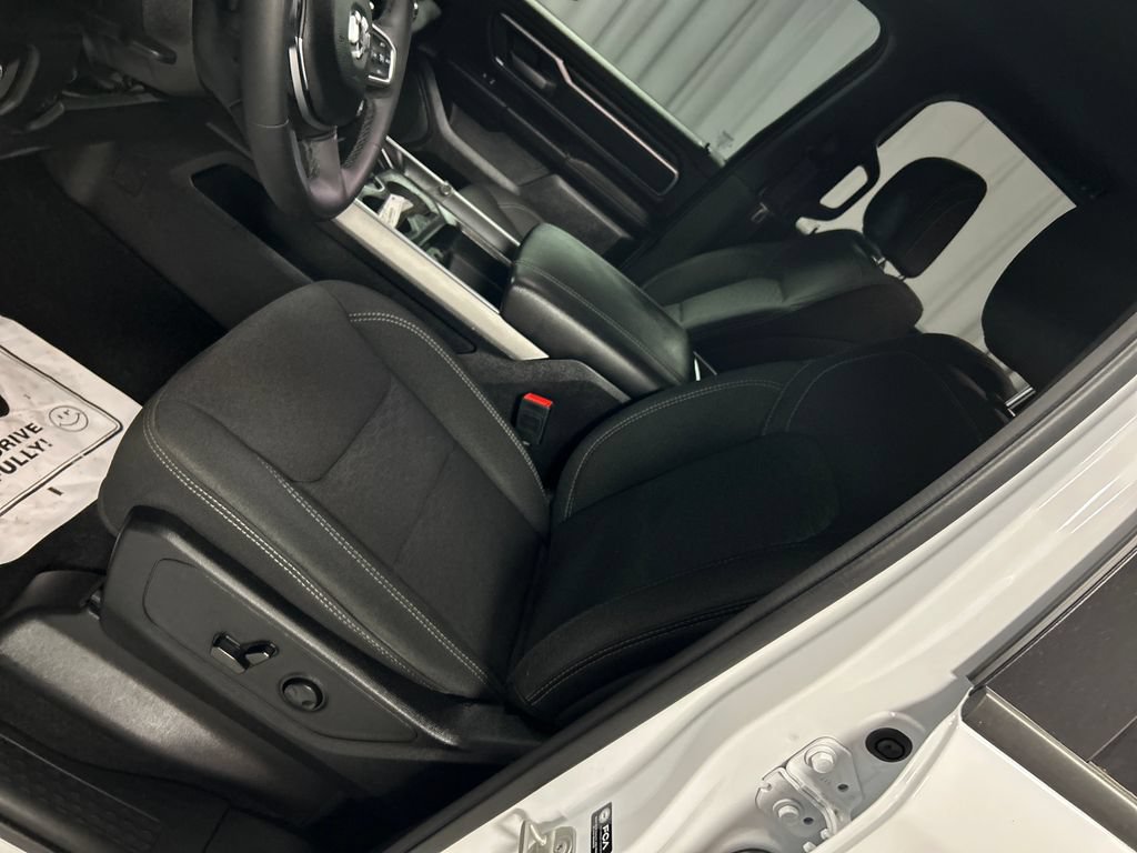 Used 2025 RAM 1500 Big Horn AWD/4WD image 12