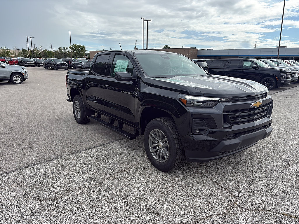 New 2026 Chevrolet Colorado LT w/ LT Convenience Package AWD/4WD image 9