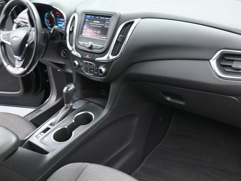 Used 2021 Chevrolet Equinox LT image 27