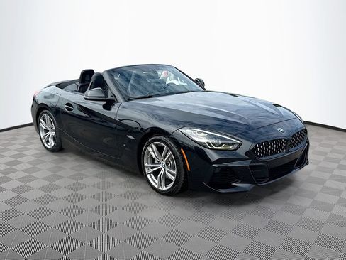 Used 2019 BMW Z4 sDrive30i w/ M Sport Package RWD image 4