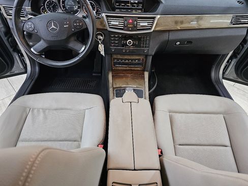 Used 2010 Mercedes-Benz E 350 Sedan w/ Premium 1 Pkg image 28