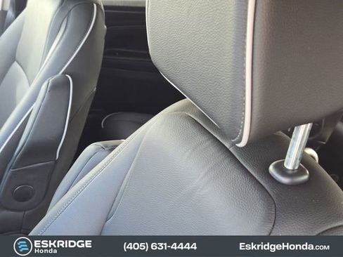 Certified 2026 Honda Odyssey Touring image 17