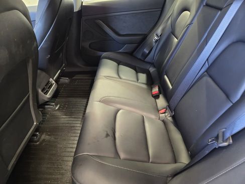 Used 2022 Tesla Model 3 RWD image 12