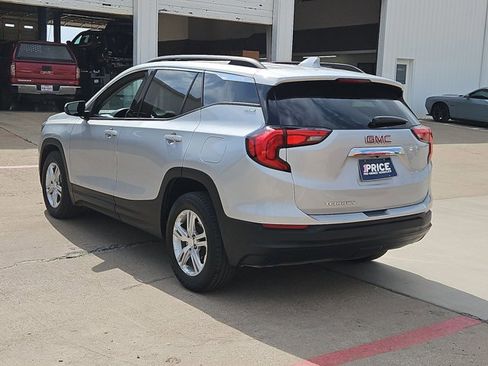 Used 2018 GMC Terrain SLE w/ Driver Convenience Package FWD image 15